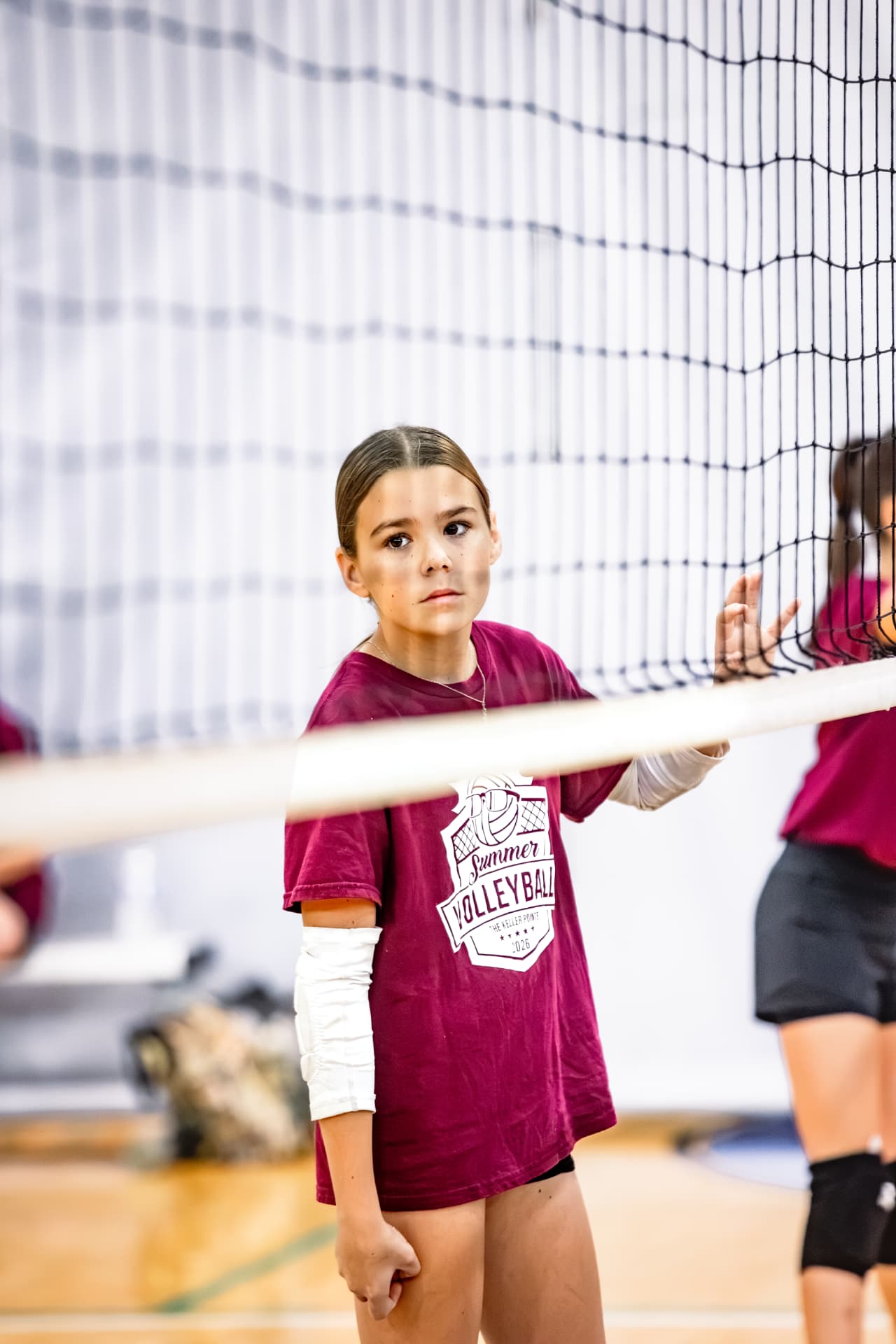 Volleyball player at the net waiting for play
